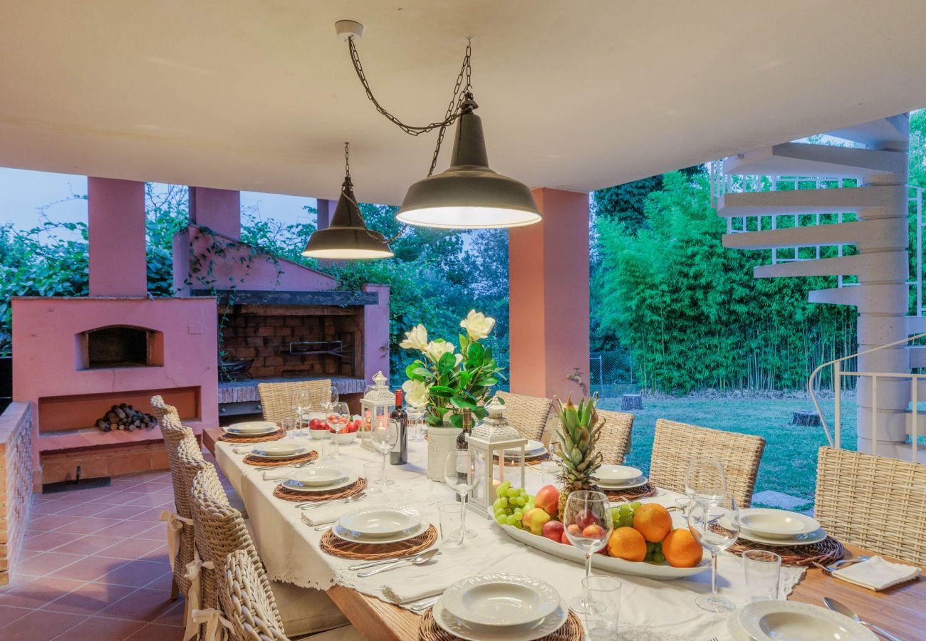 Villa in Bientina - Cà Uvenere, Modern Farmhouse with Pool