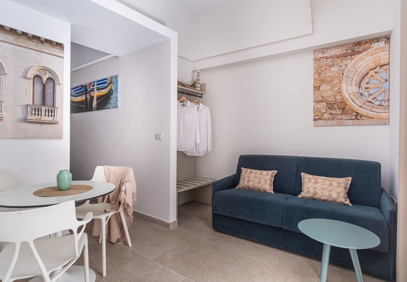 Apartment in Syracuse - Palazzo Amalfitania apt 1 By dimore in Sicily