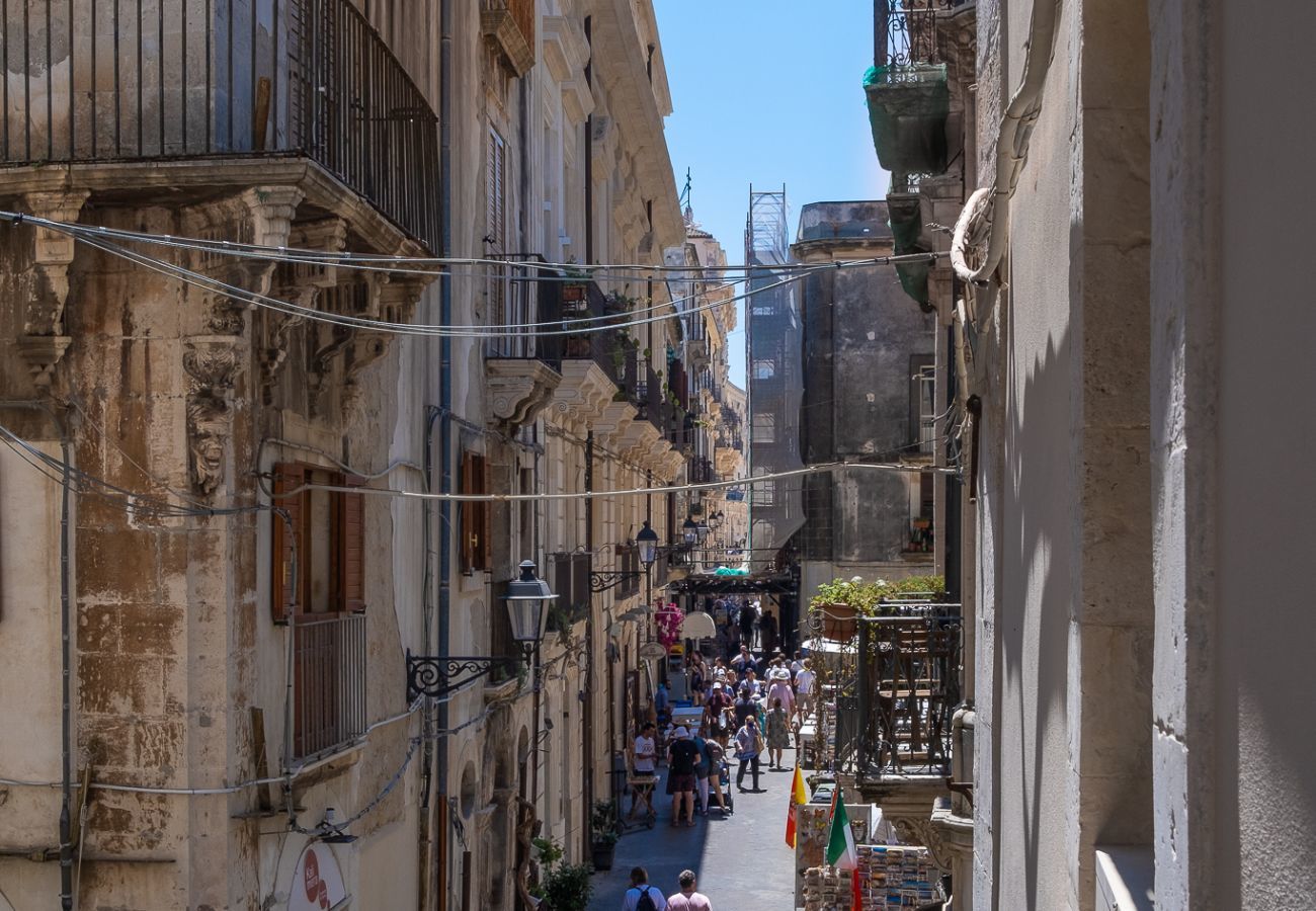 Apartment in Syracuse - Palazzo Amalfitania apt 1 By dimore in Sicily