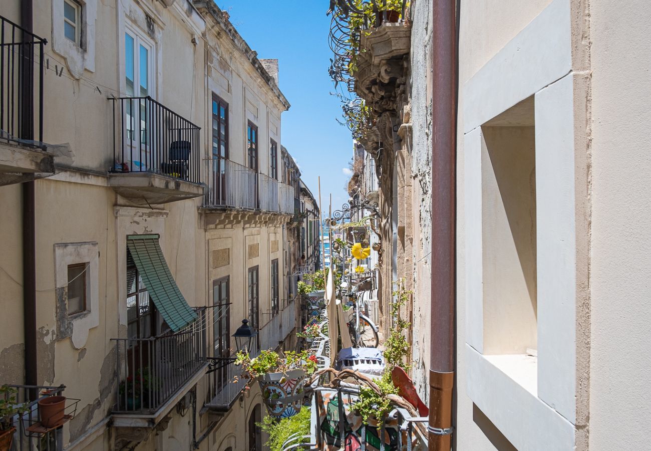 Apartment in Syracuse - Palazzo Amalfitania apt 1 By dimore in Sicily