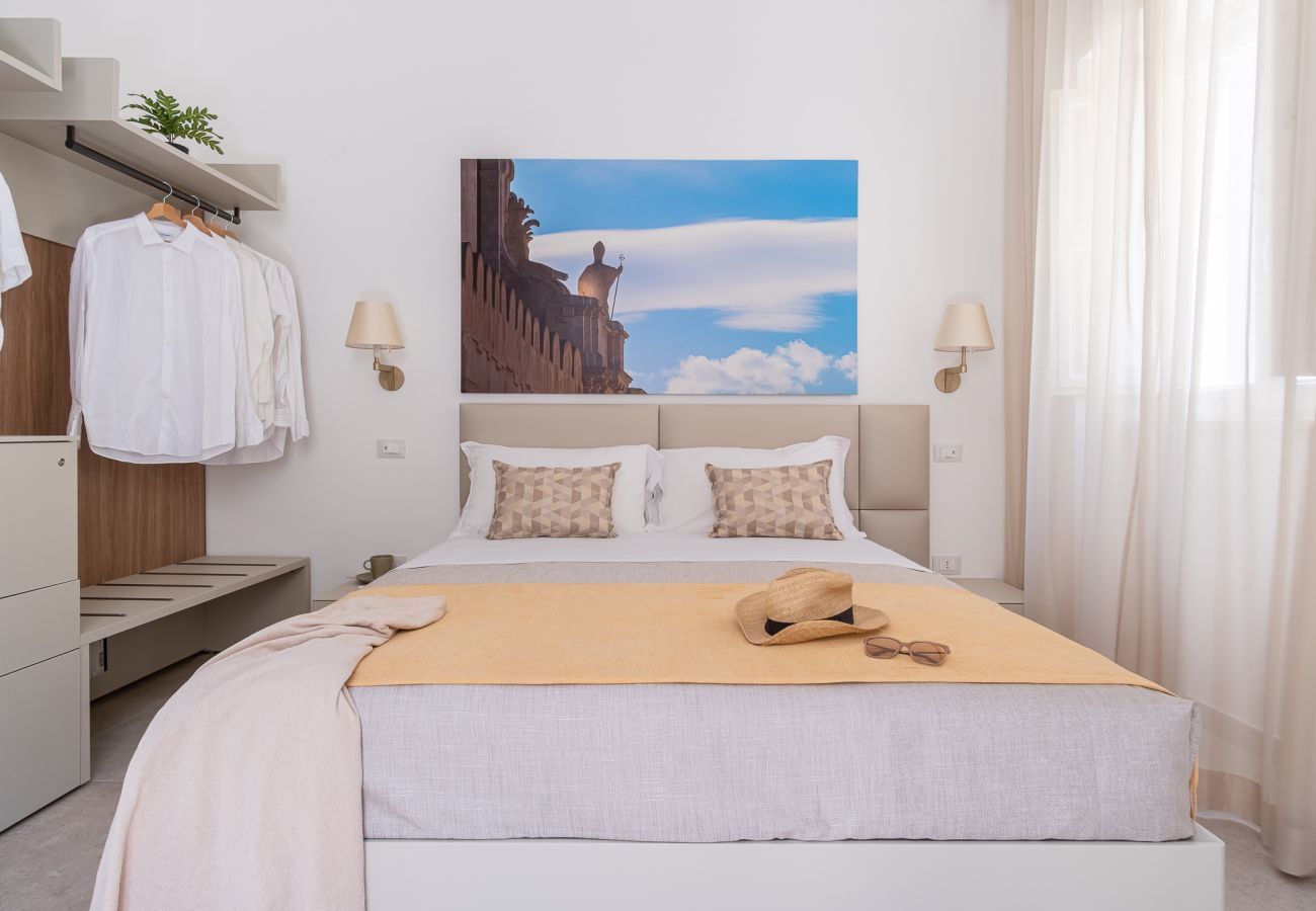 Apartment in Syracuse - Palazzo Amalfitania apt 4, by Dimore in Sicily