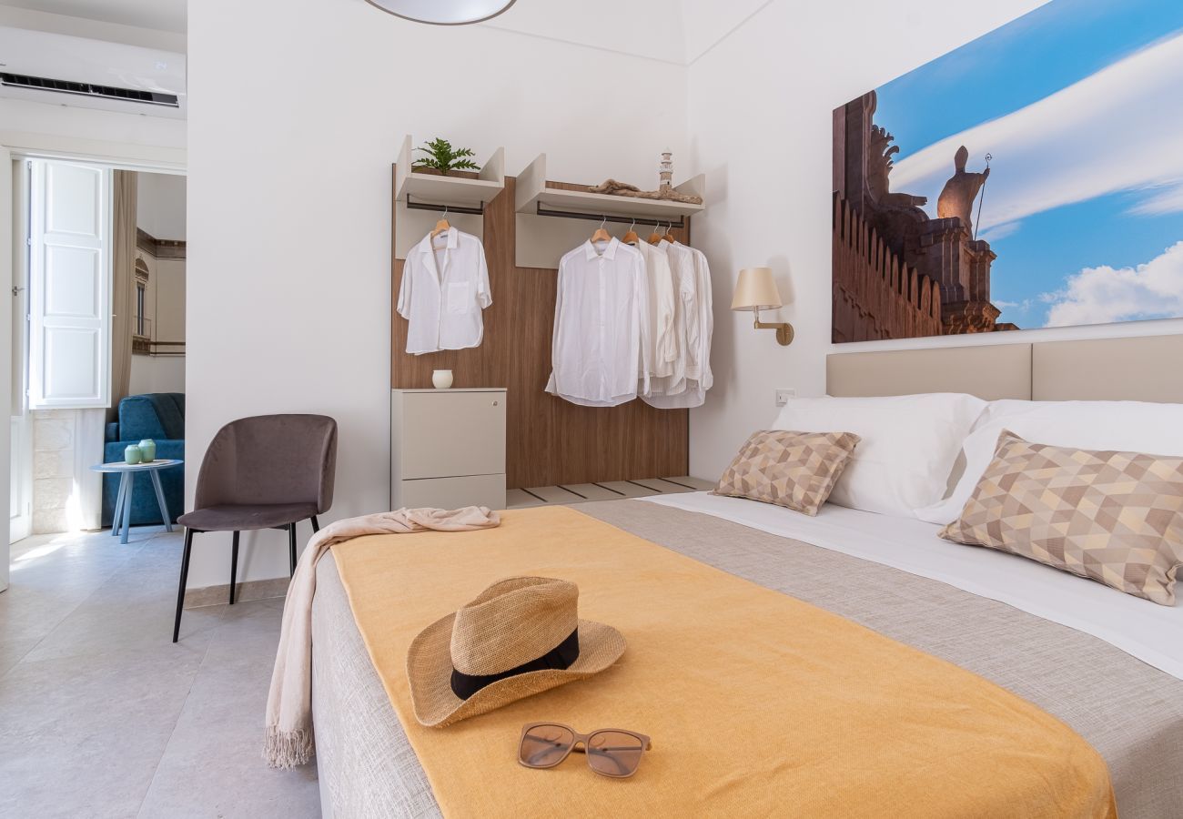Apartment in Syracuse - Palazzo Amalfitania apt 4, by Dimore in Sicily
