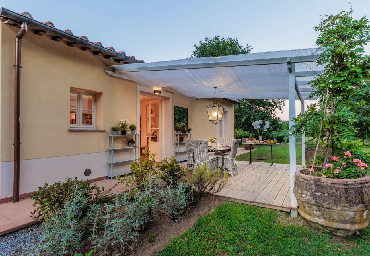 Villa in Lucca - Bassotta Cottage, a Charming Fairytale