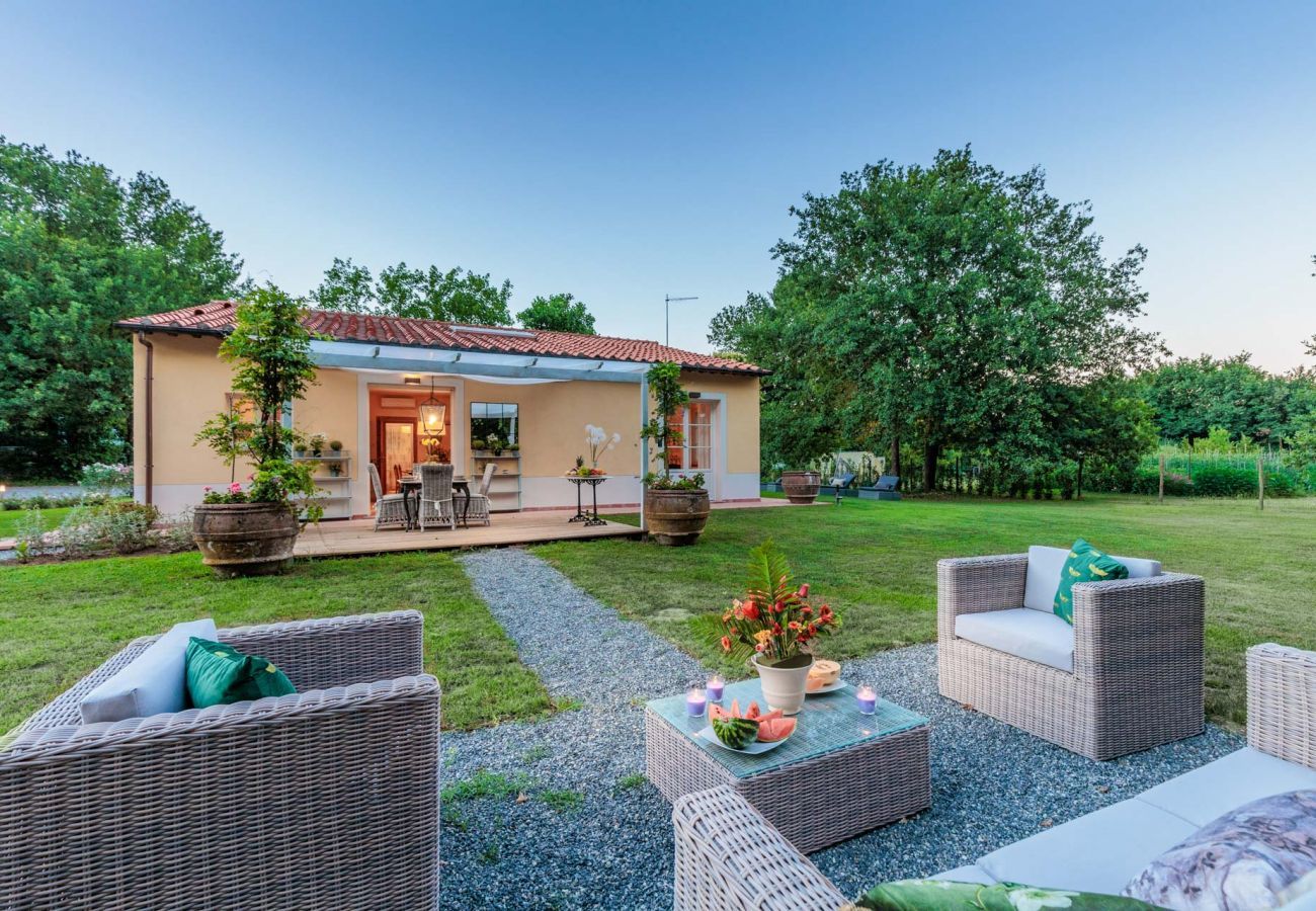Villa in Lucca - Bassotta Cottage, a Charming Fairytale