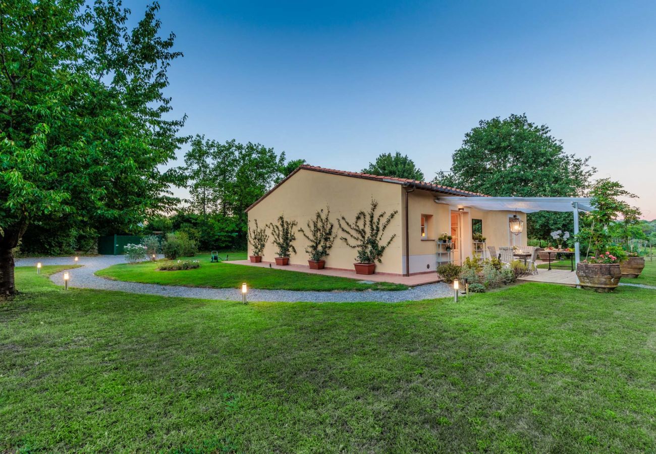 Villa in Lucca - Bassotta Cottage, a Charming Fairytale