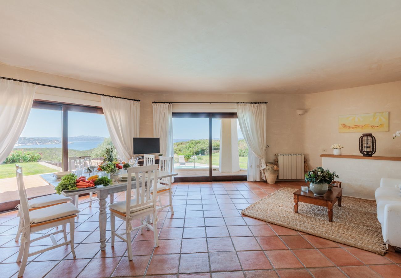 Villa in Capo Ferro - Villa Smeralda,  Sardinia