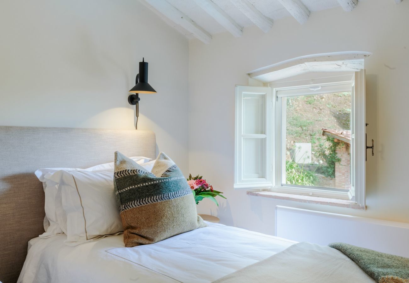 Villa in Lucca - Tramonto Farmhouse, Contemporary Tradition