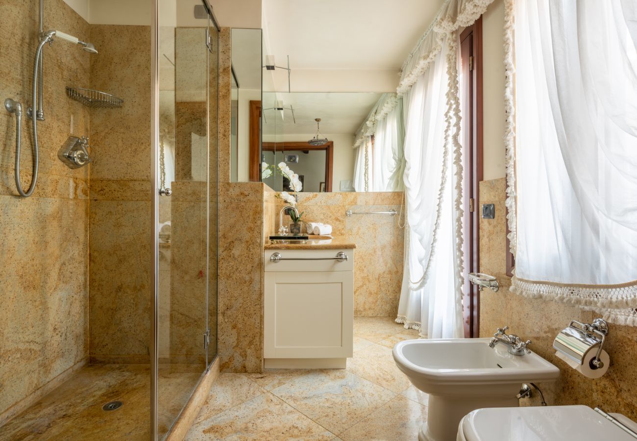 Apartment in Venice - Garden Mansion with Private Mooring R&R