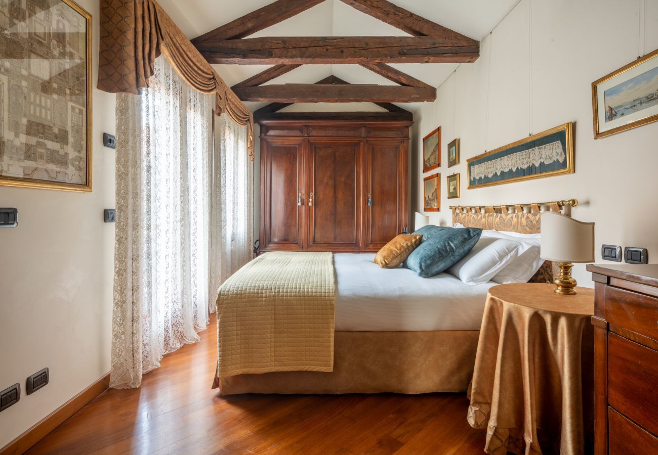 Apartment in Venice - Garden Mansion with Private Mooring R&R
