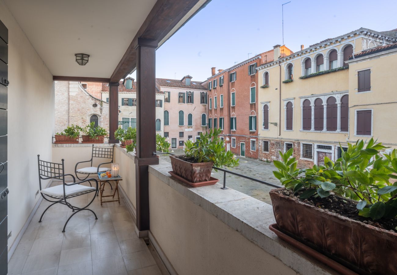 Apartment in Venice - Garden Mansion with Private Mooring R&R