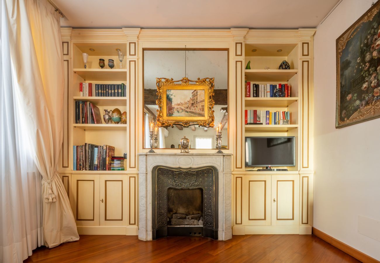 Apartment in Venice - Garden Mansion with Private Mooring R&R