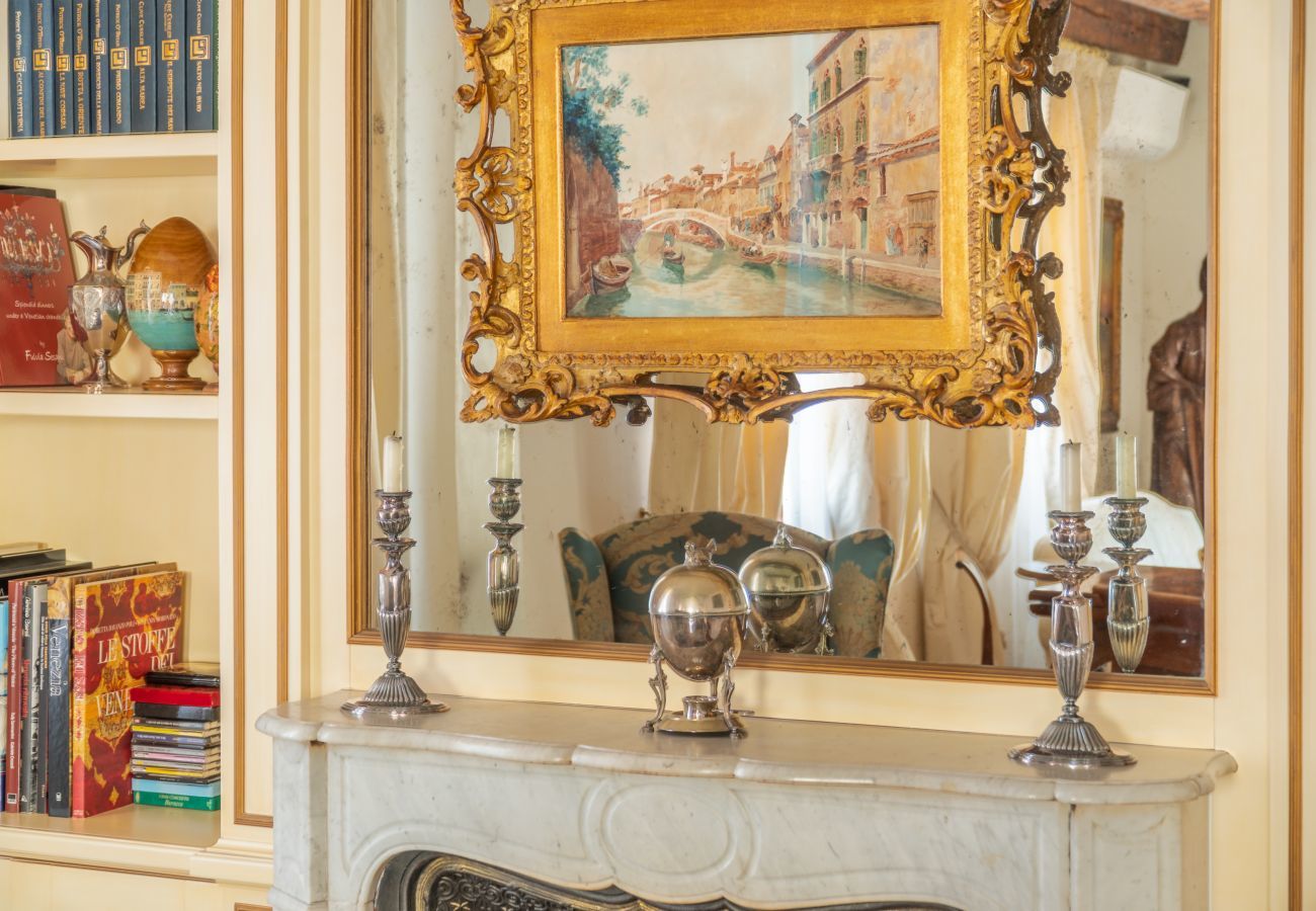 Apartment in Venice - Garden Mansion with Private Mooring R&R