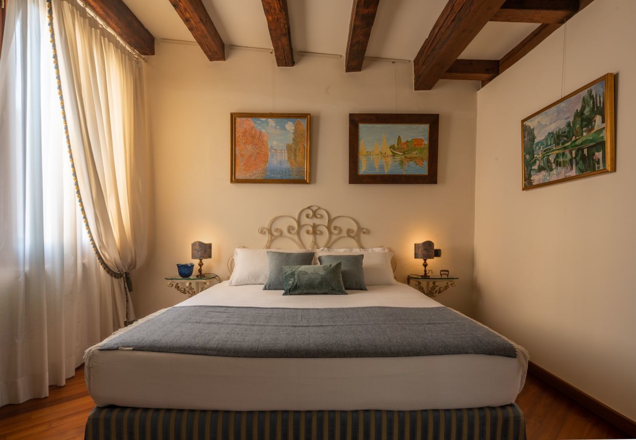 Apartment in Venice - Garden Mansion with Private Mooring R&R