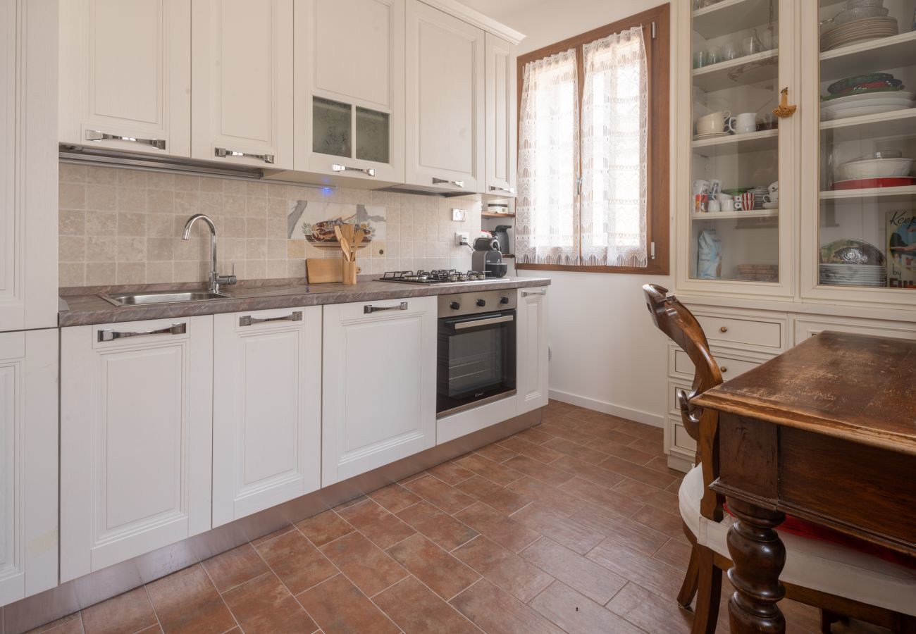 Apartment in Venice - Tiepolo Apartment in the Biennale District R&R