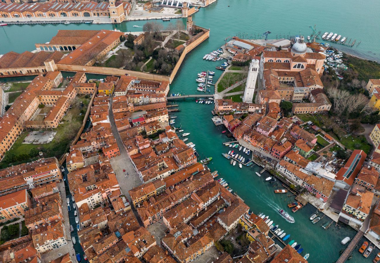 Apartment in Venice - Tiepolo Apartment in the Biennale District R&R