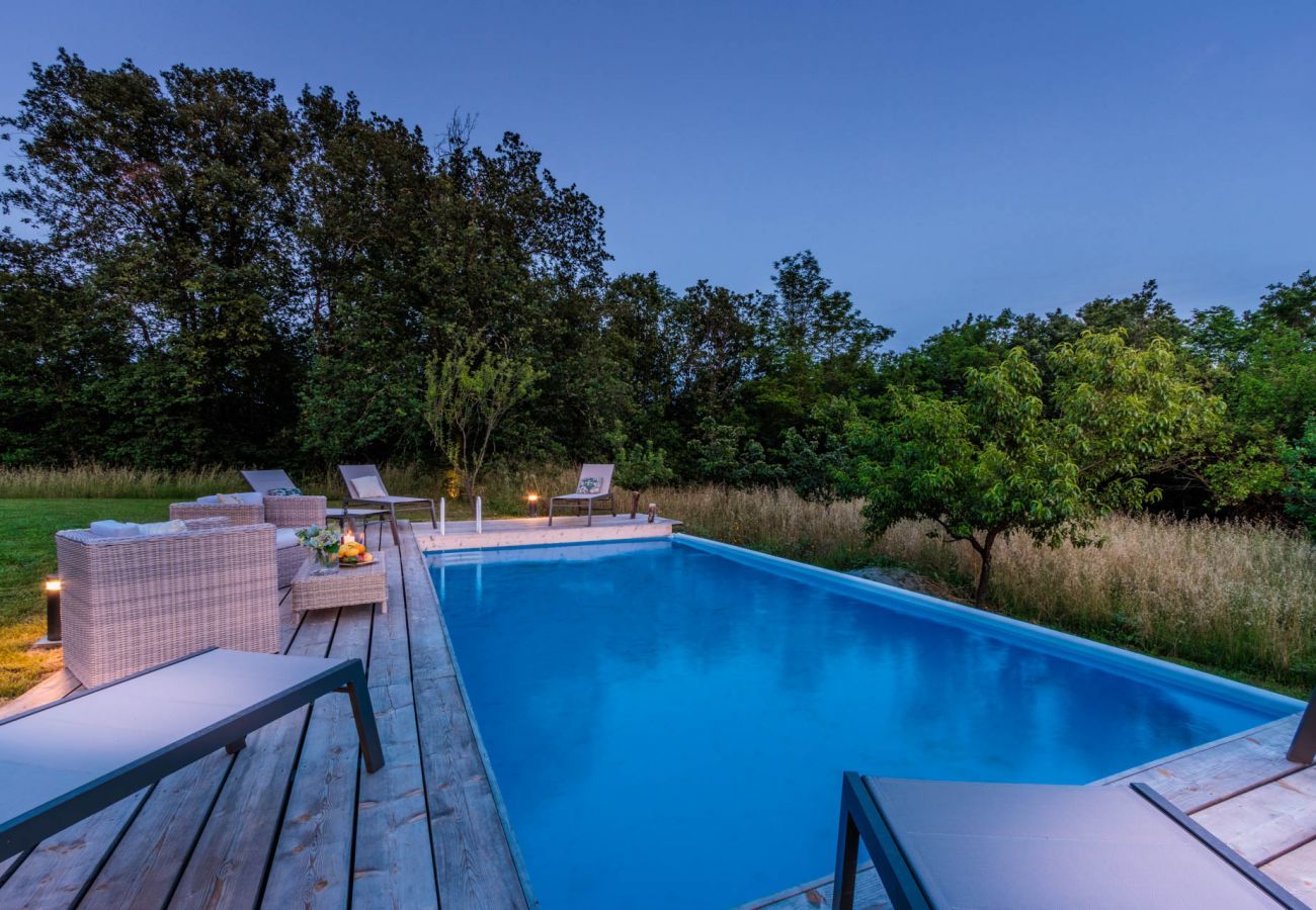 Villa in Orentano - Villa Drago, an authentic Farmhouse with Private Pool in Orentano