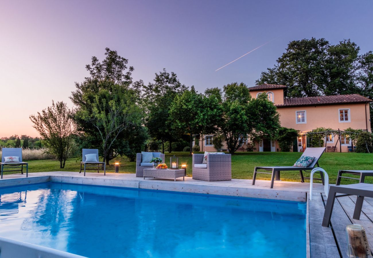 Villa in Orentano - Villa Drago, an authentic Farmhouse with Private Pool in Orentano