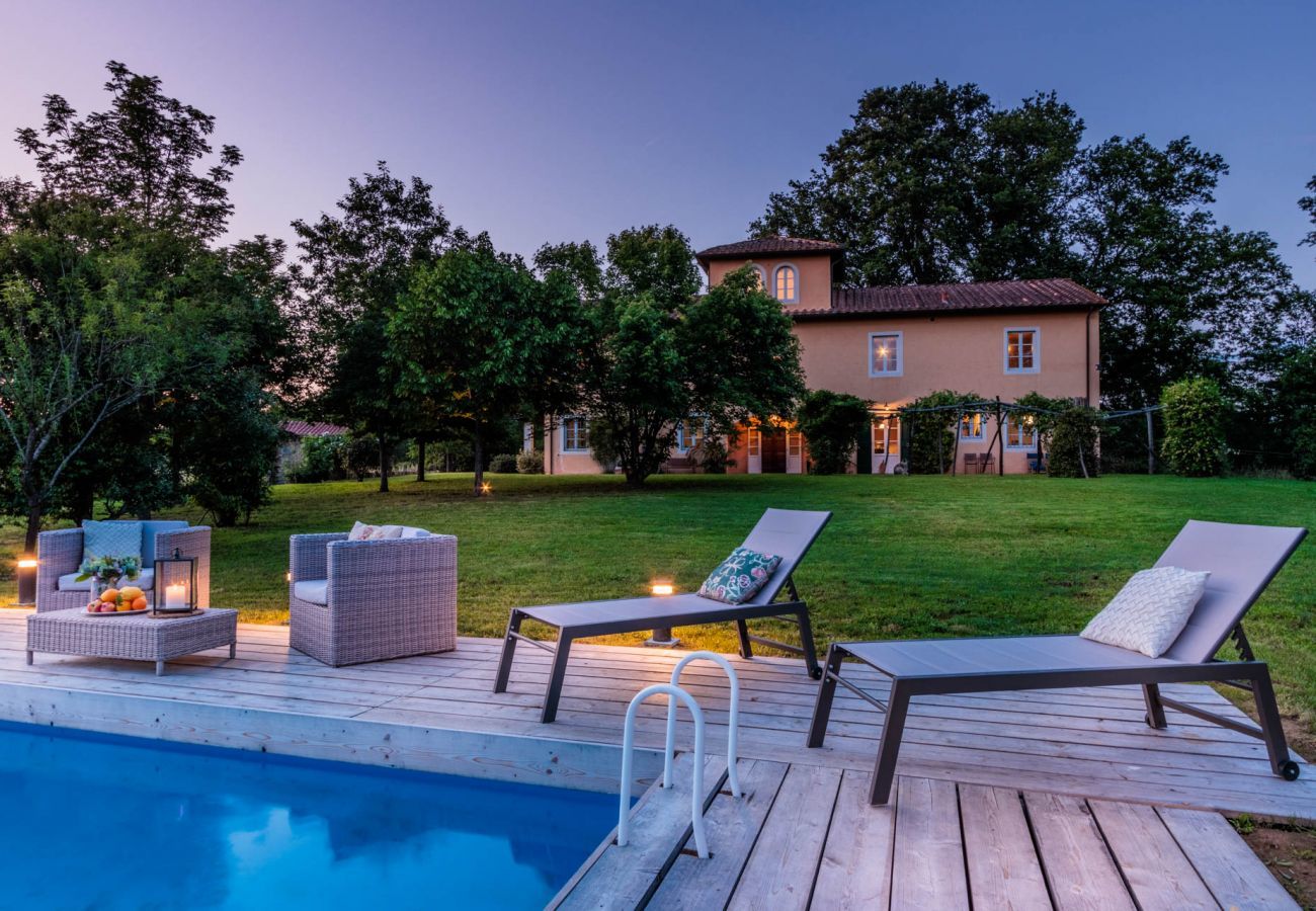 Villa in Orentano - Villa Drago, an authentic Farmhouse with Private Pool in Orentano