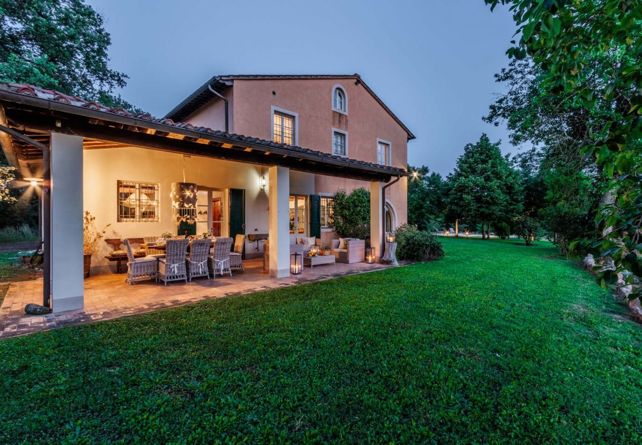 Villa in Orentano - Villa Drago, an authentic Farmhouse with Private Pool in Orentano