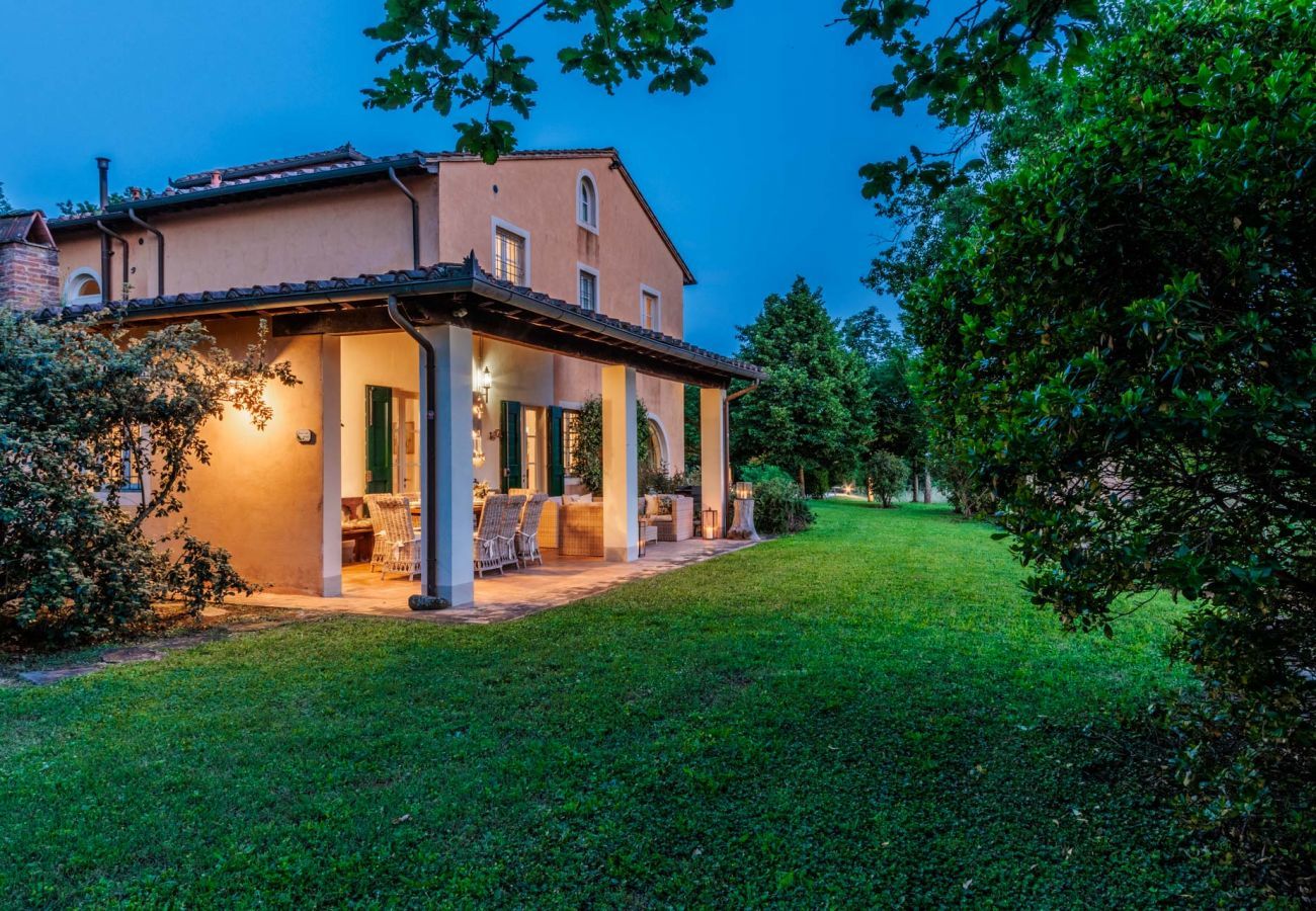 Villa in Orentano - Villa Drago, an authentic Farmhouse with Private Pool in Orentano