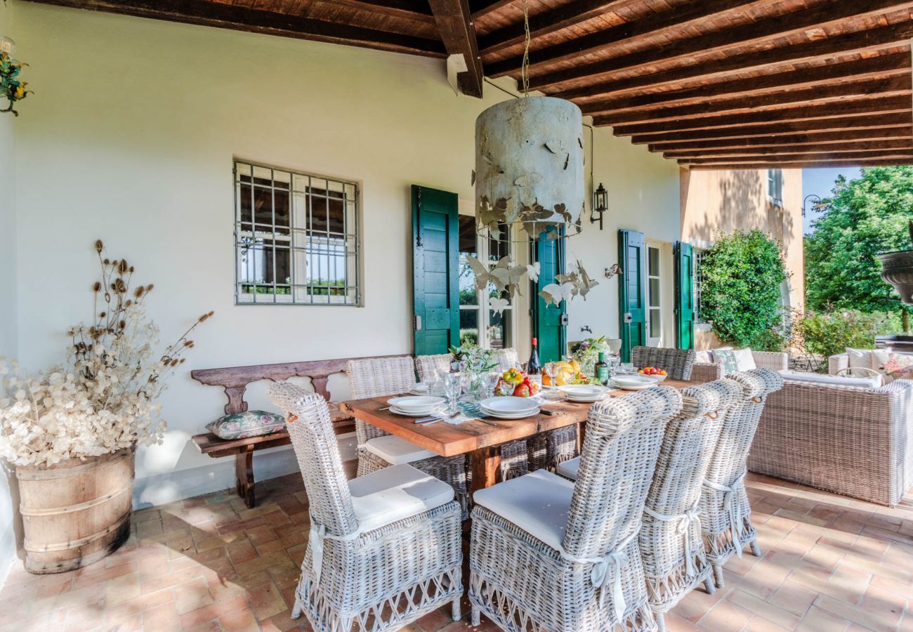 Villa in Orentano - Villa Drago, an authentic Farmhouse with Private Pool in Orentano