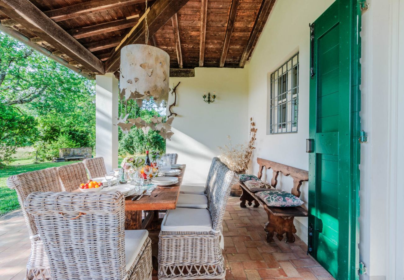 Villa in Orentano - Villa Drago, an authentic Farmhouse with Private Pool in Orentano