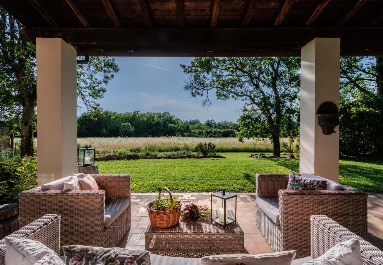 Villa in Orentano - Villa Drago, an authentic Farmhouse with Private Pool in Orentano