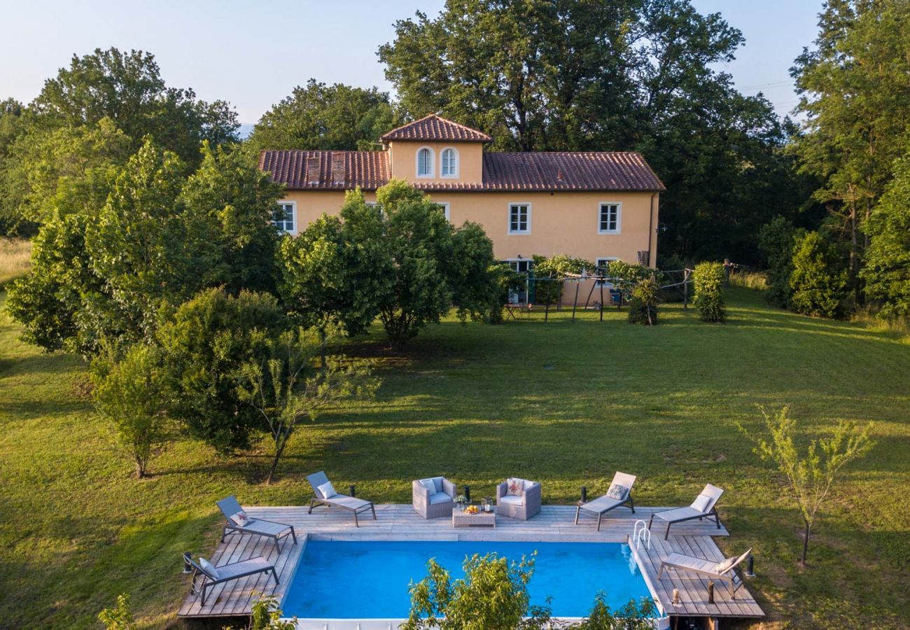 Villa in Orentano - Villa Drago, an authentic Farmhouse with Private Pool in Orentano