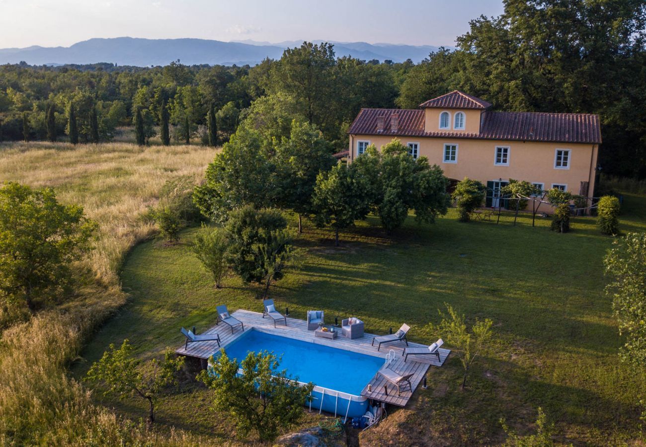 Villa in Orentano - Villa Drago, an authentic Farmhouse with Private Pool in Orentano