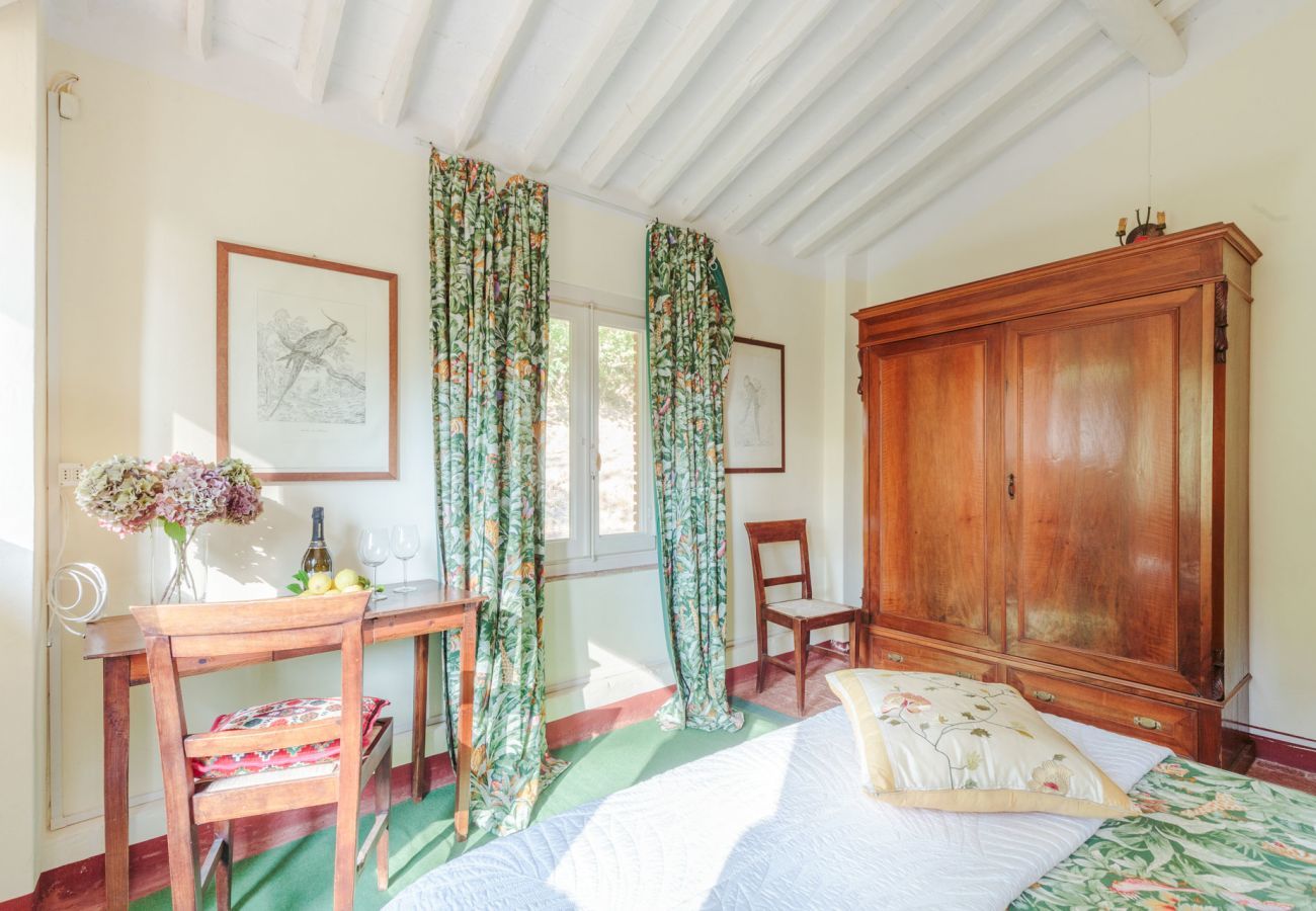 Villa in Camaiore - Villa Birdsong, among the Woods in Camaiore