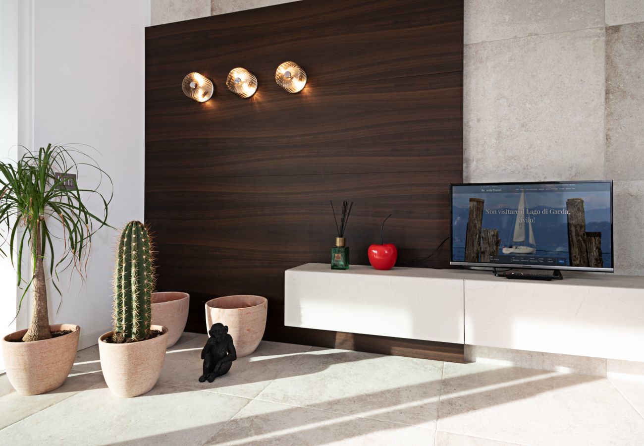 Apartment in Lazise - YIN E YANG