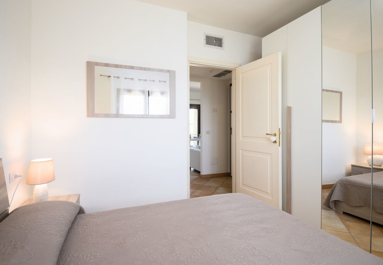 Apartment in Olbia - Myrsine 13/6 - relaxing vacation in modern apartment with pool
