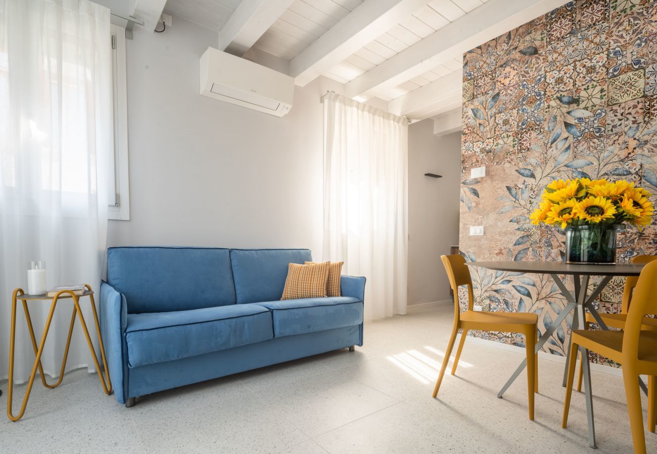 Apartment in Venice - Fondamenta De La Sensa Garden Loft R&R