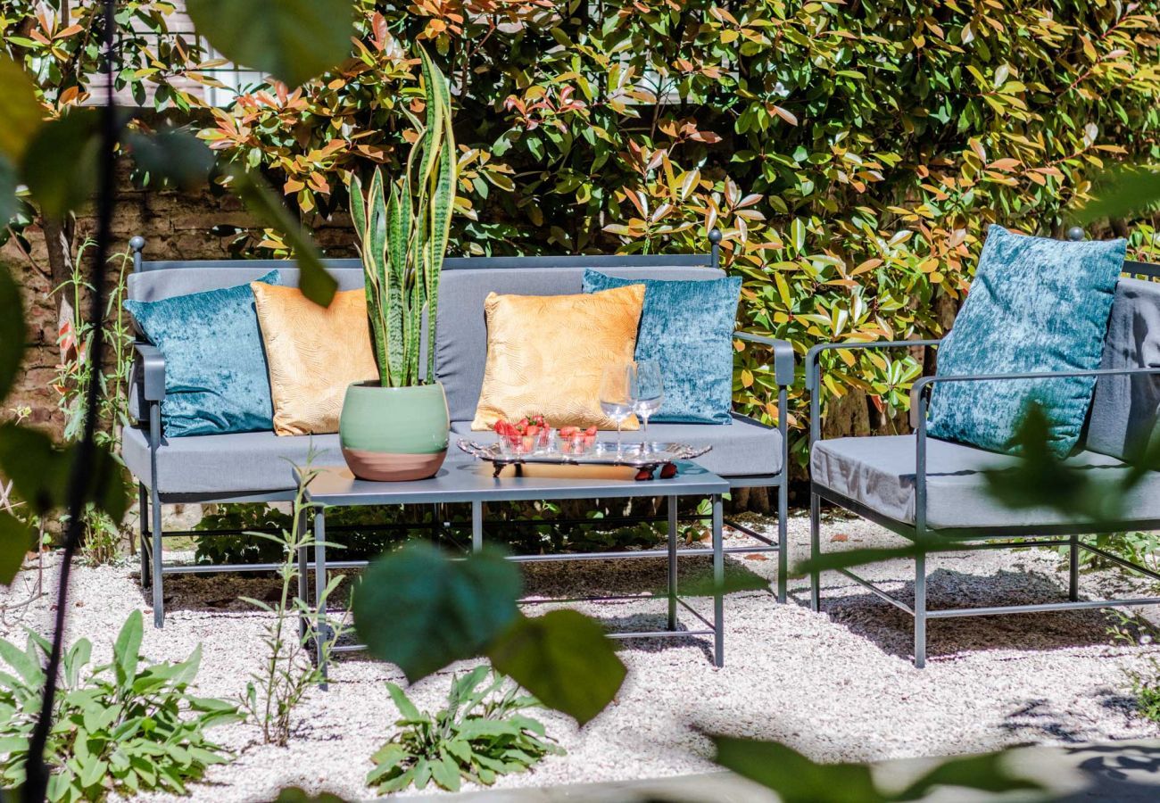 Apartment in Lucca - The Healing Garden