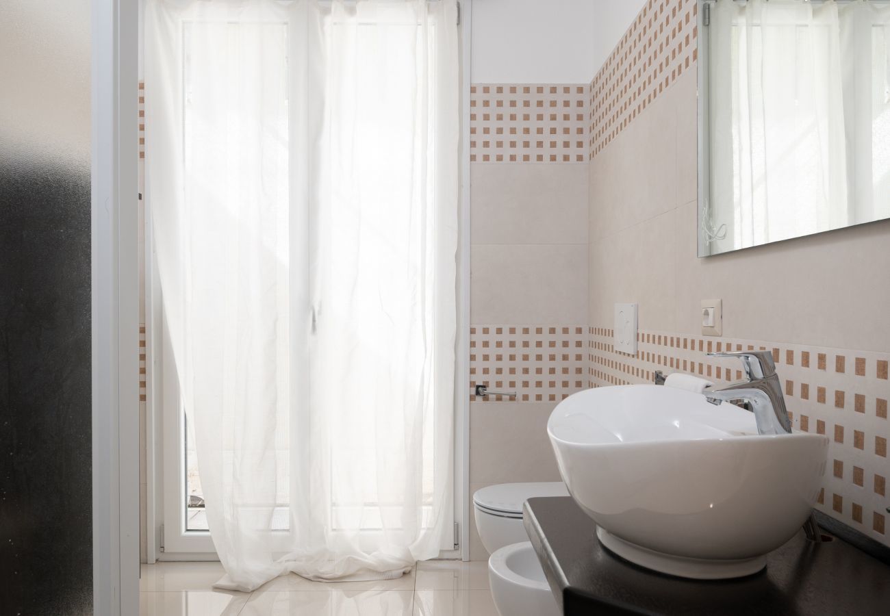 Villa in Budoni - Villa Square - modern holiday retreat with pool in Sardinia