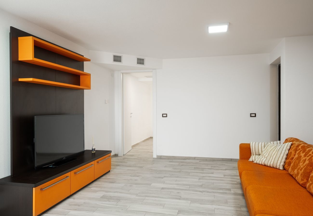 Villa in Budoni - Villa Square - modern holiday retreat with pool in Sardinia