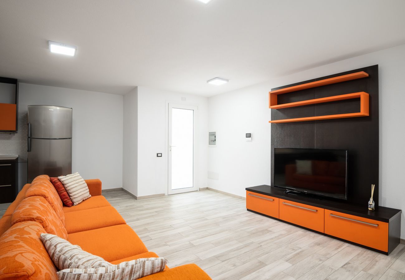 Villa in Budoni - Villa Square - modern holiday retreat with pool in Sardinia