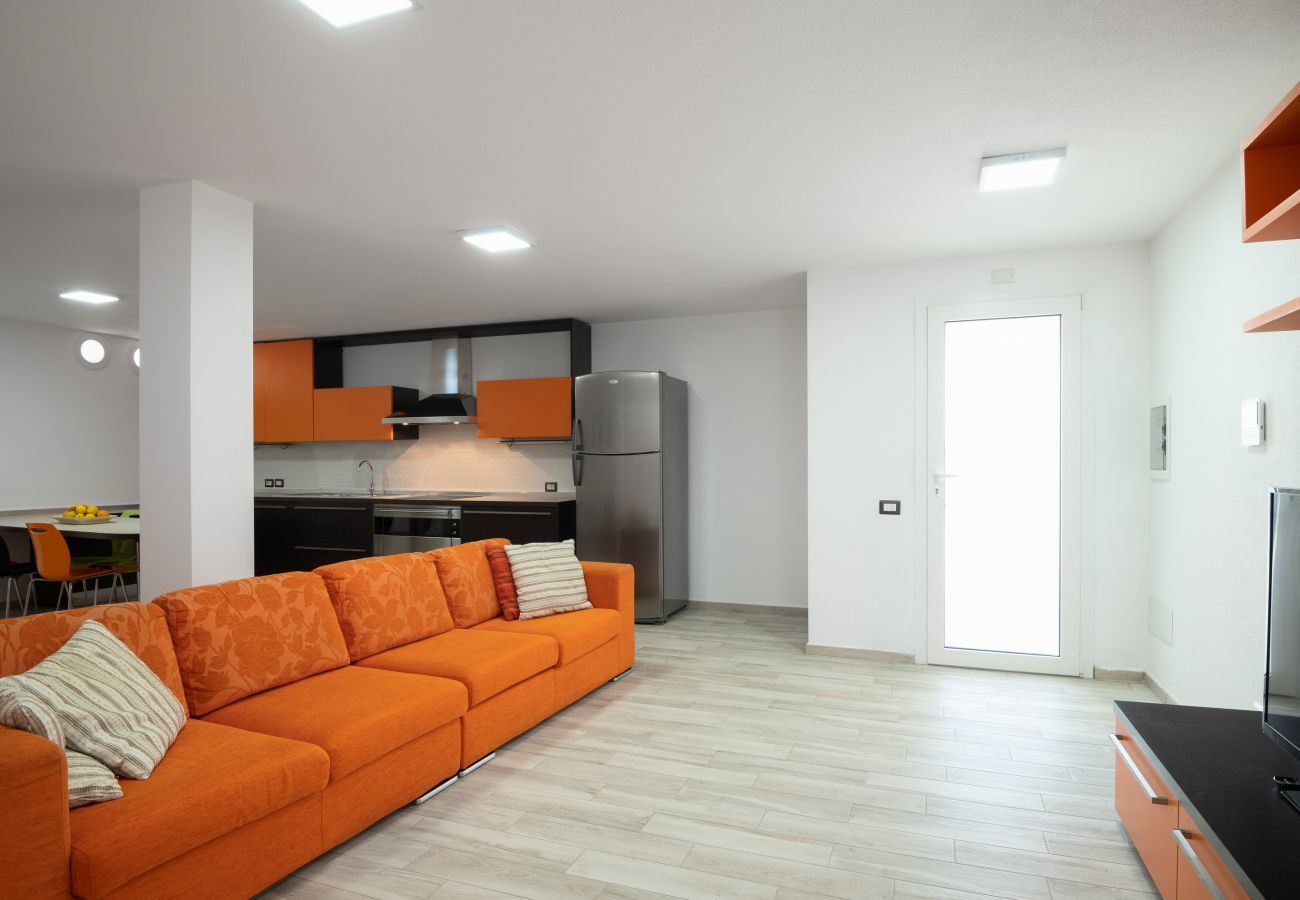 Villa in Budoni - Villa Square - modern holiday retreat with pool in Sardinia