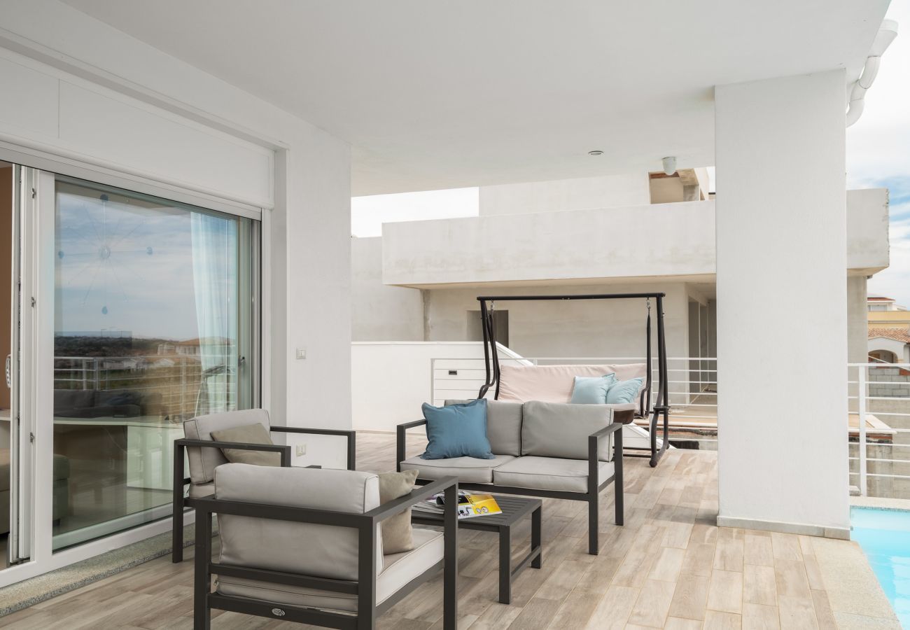 Villa in Budoni - Villa Square - modern holiday retreat with pool in Sardinia
