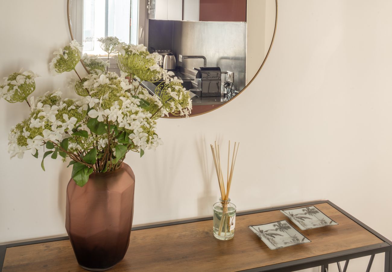 Apartment in Venice - Sant'Aponal Cozy Apartment with Terrace R&R