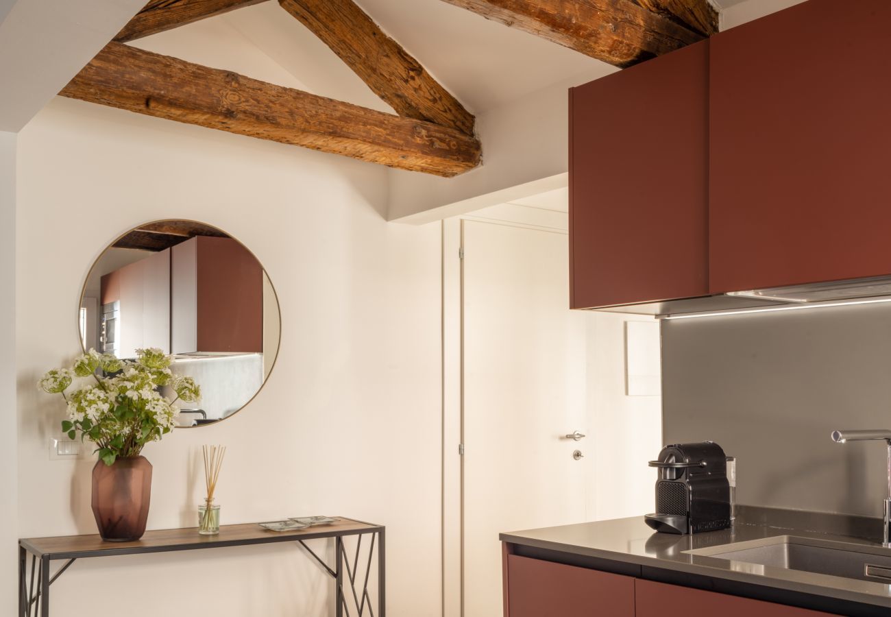 Apartment in Venice - Sant'Aponal Cozy Apartment with Terrace R&R