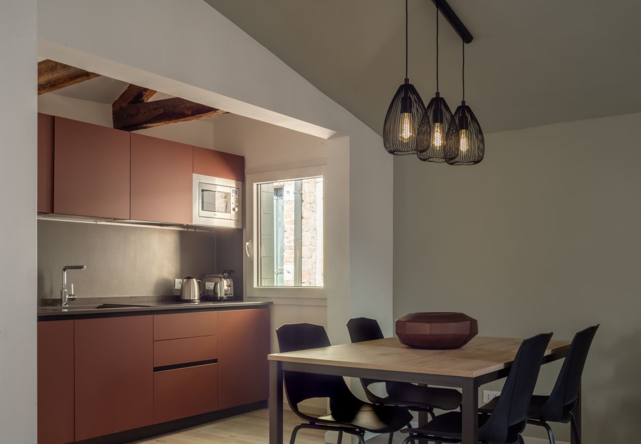 Apartment in Venice - Sant'Aponal Cozy Apartment with Terrace R&R