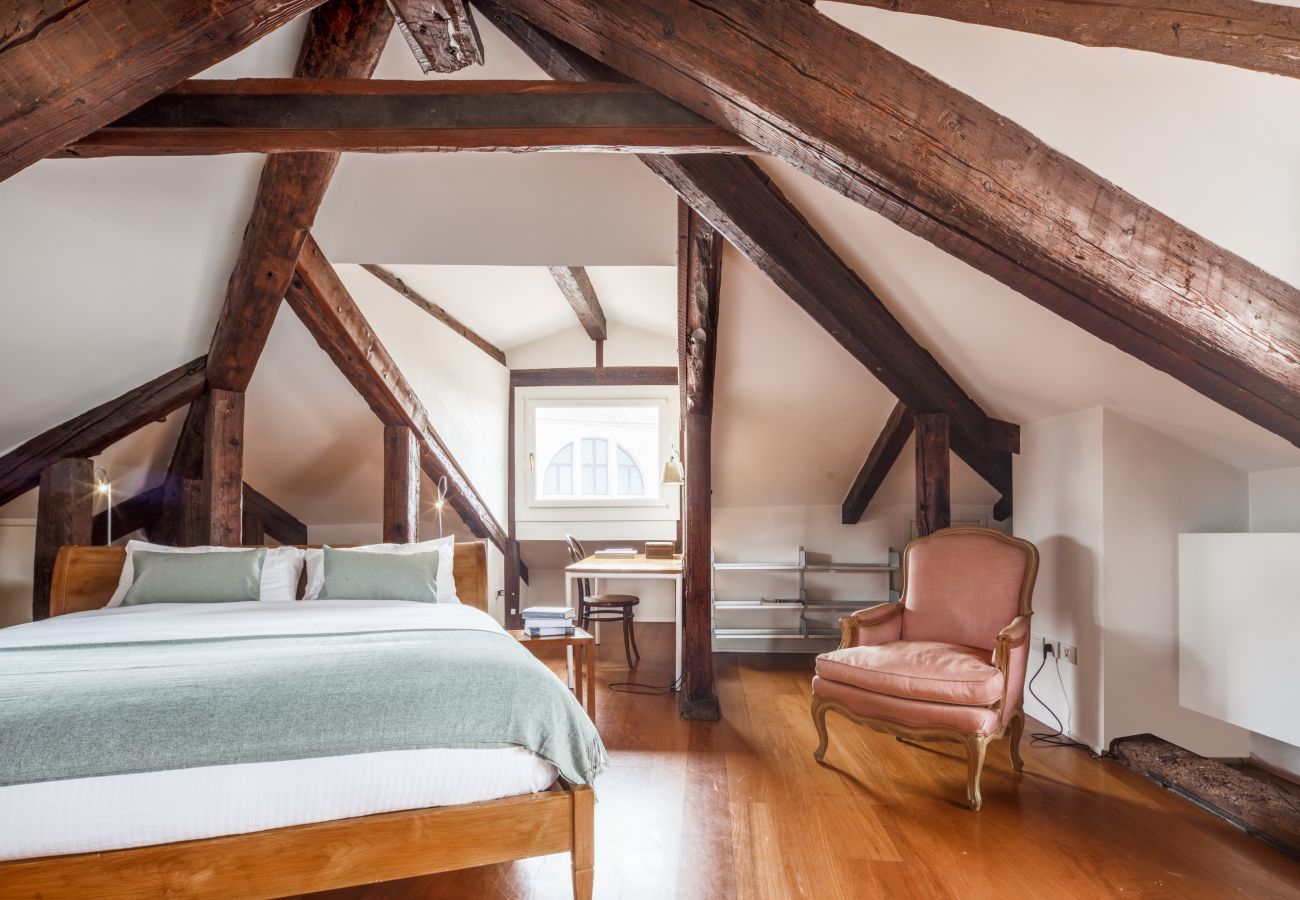 Apartment in Venice - Santa Giustina Canal View R&R