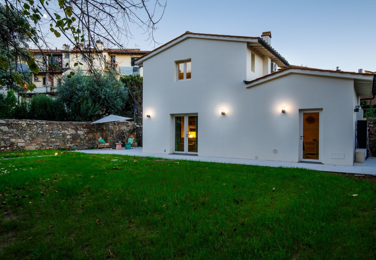 Apartment in Lucca - The City Oasis