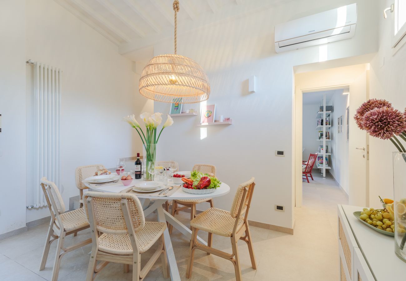 Apartment in Lucca - The City Oasis