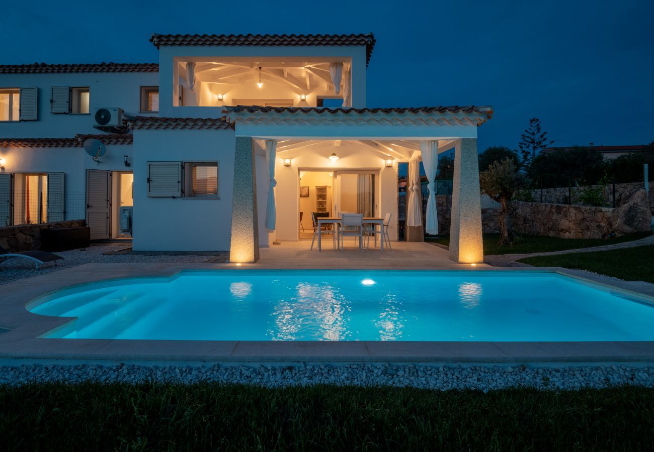 Villa in Budoni - Bellevue 36C by Klodge - stylish getaway villa with pool