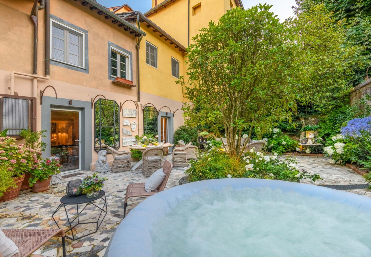 Apartment in Lucca - The Garden Lodge