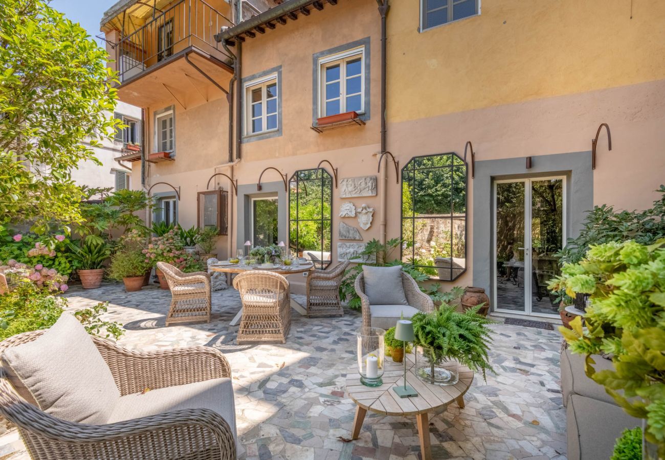 Apartment in Lucca - The Garden Lodge