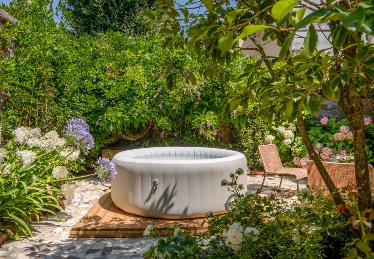 Apartment in Lucca - The Garden Lodge