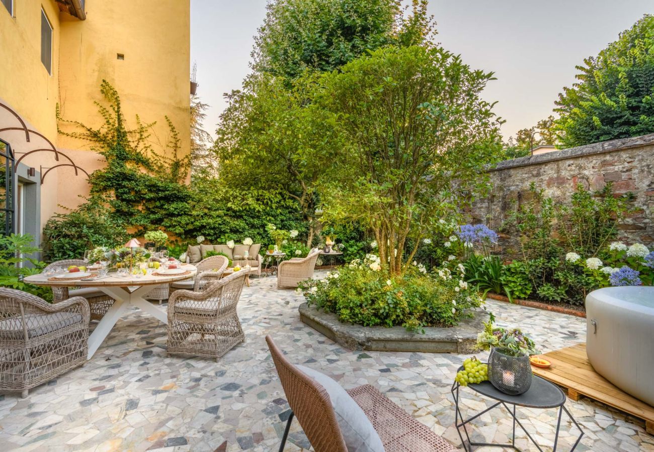 Apartment in Lucca - The Garden Lodge